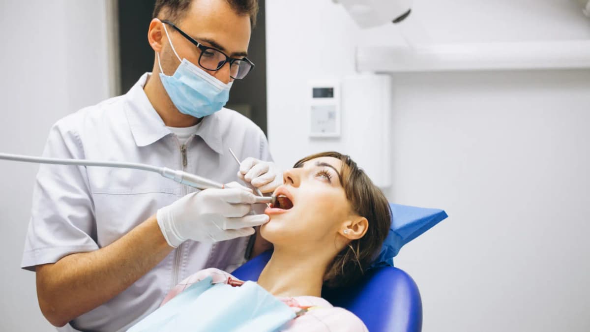 Omega-3 y aspirina, los aliados frente a una enfermedad que amenaza los dientes: la periodontitis