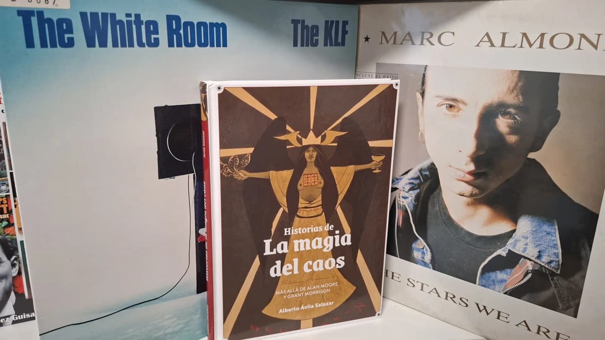 ¿Qué une a Robbie Williams y Alan Moore? Descubre la magia del caos