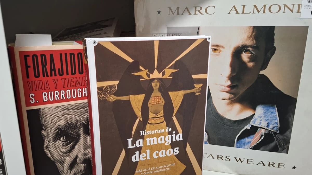 La magia del caos, lo que une a David Bowie y Elon Musk