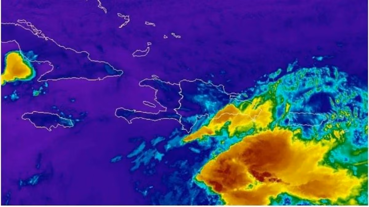¡No olvides tu paraguas! Indomet prevé lluvias este domingo por onda tropical
