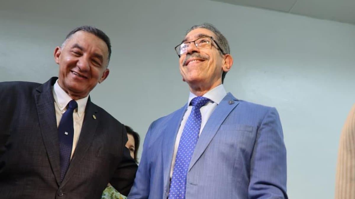 Jorge Asjana gana elecciones de la UASD, será el rector hasta el 2030