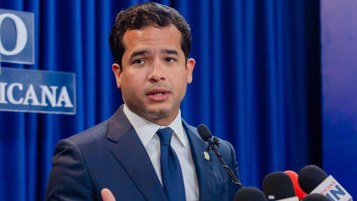 Omar Fernández: comisión revisará artículos del Código Penal para corregir aspectos "perfectibles"