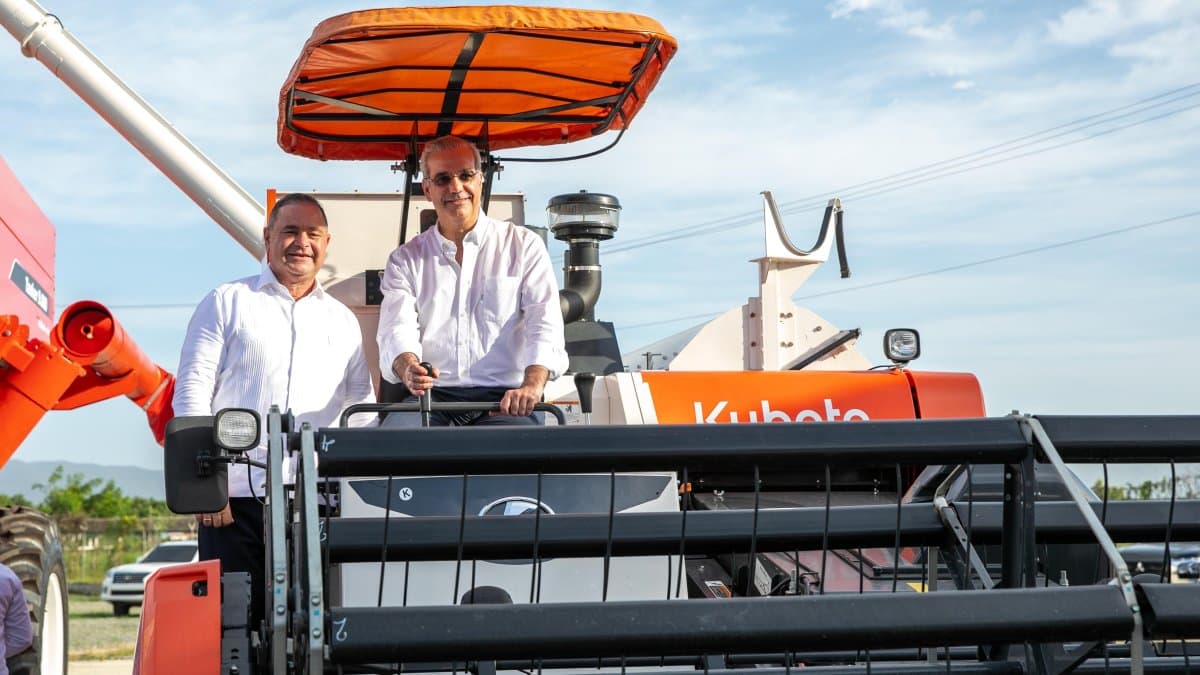 Luis Abinader impulsa mecanización agrícola para transformar el campo y reducir dependencia de mano de obra extranjera