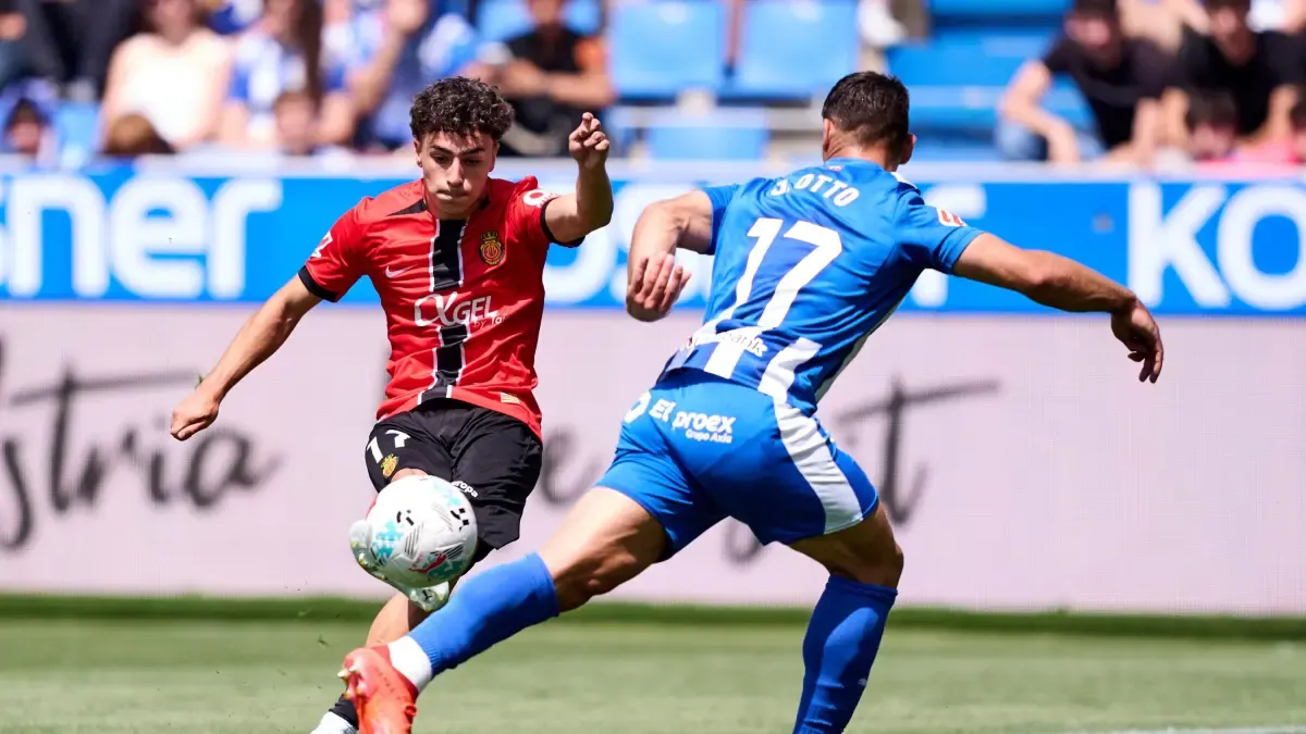 Virgili, a la espera tras la apuesta del Barça por Bisiwu