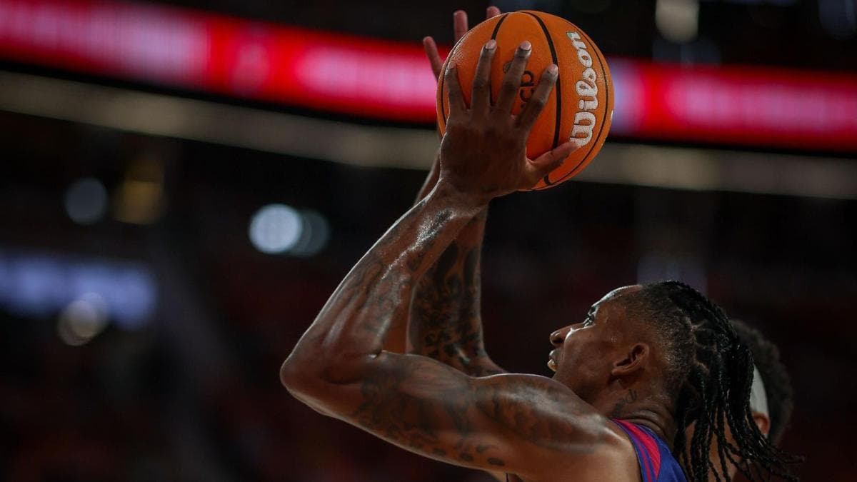 Los 19 triples del Barça le dan medio título de la ACB