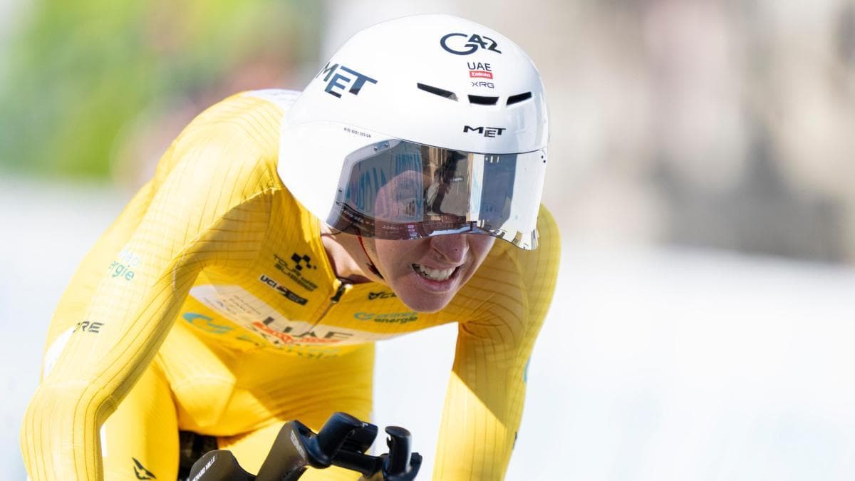 Pogacar asusta a 15 días del Tour y le arrebata el triunfo a Van der Poel por 31 centésimas