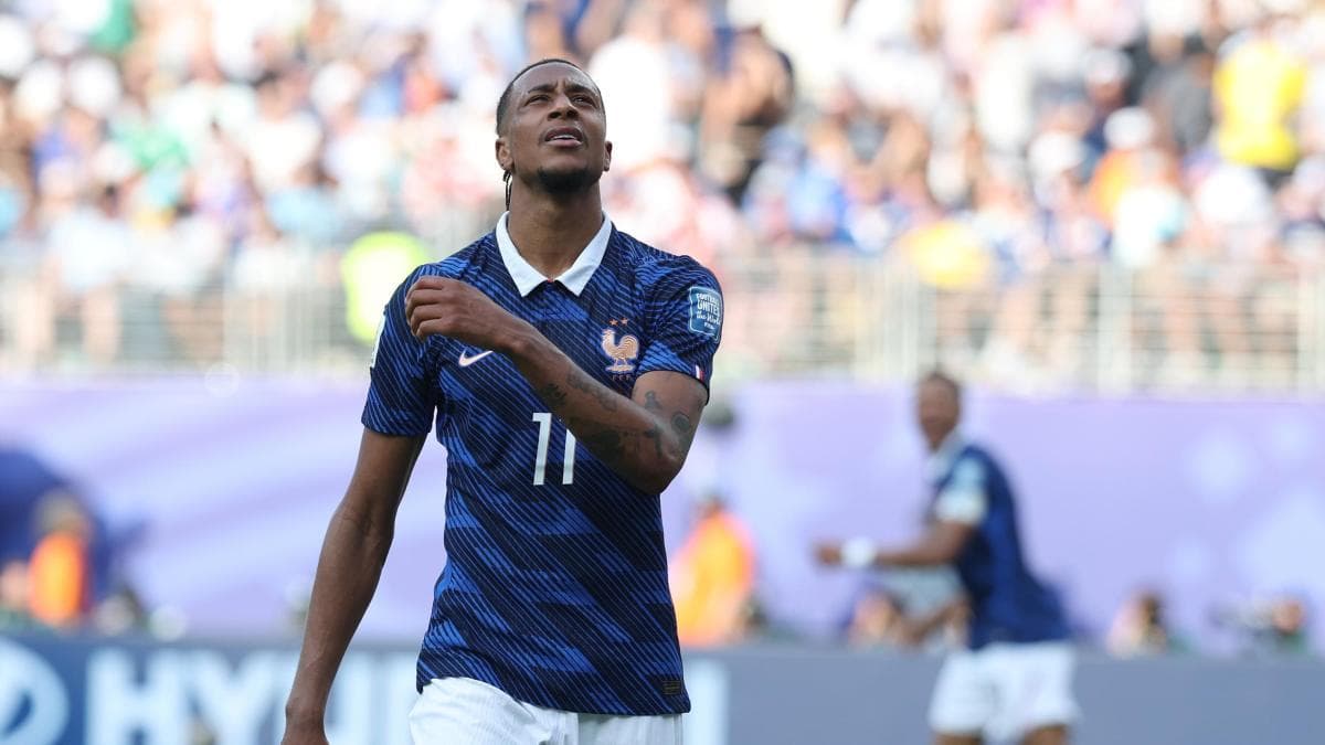 Olise está loco: casi marca de chilena uno de los mejores goles de la historia del Mundial
