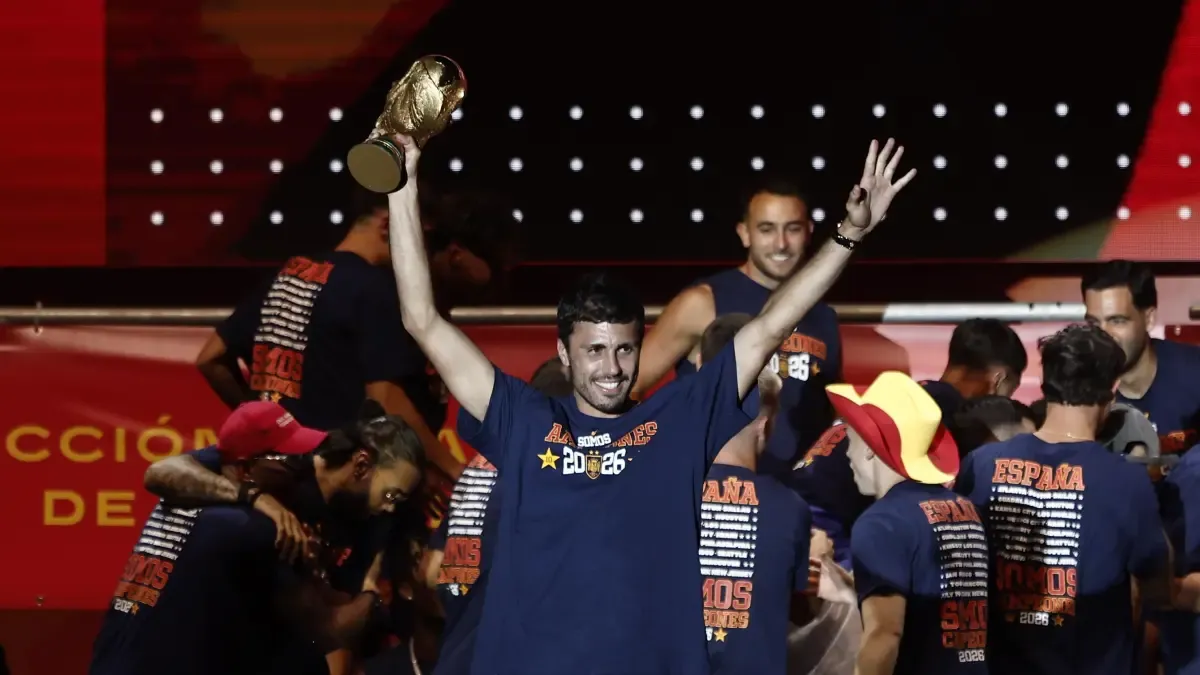Rodri anima la fiesta y rompe una lanza a favor de Ferran Torres