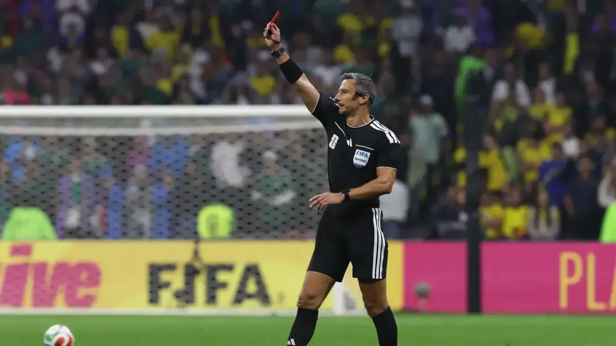 Ya hay árbitro para la final del Mundial entre España y Argentina