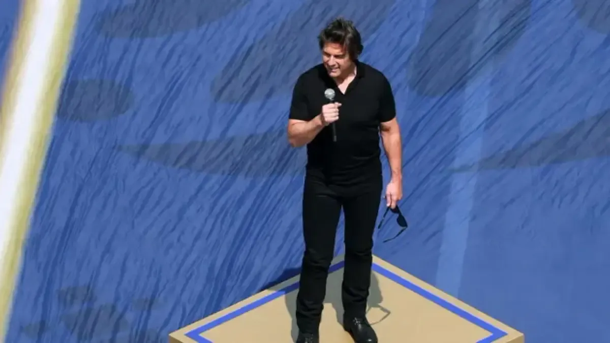 Tom Cruise y Robbie Williams acaparan todos los focos en la previa