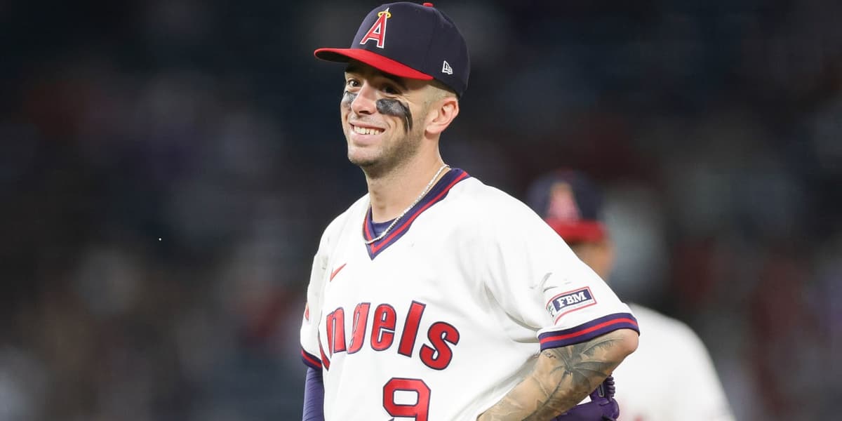 Los Angelinos podrían atender ofertas por el torpedero Zach Neto