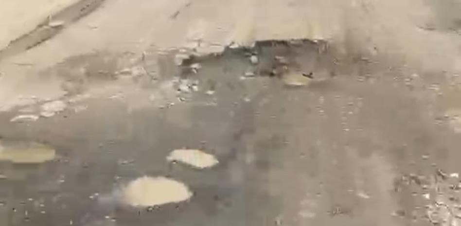 Moradores de Pimentel reclaman asfaltado de una de sus principales vías
