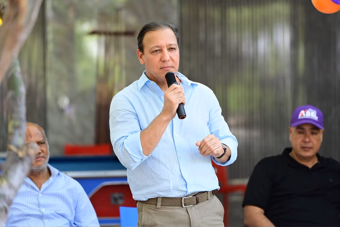 Abel Martínez advierte que pondrá freno a invasión haitiana silenciosa que amenaza identidad nacional