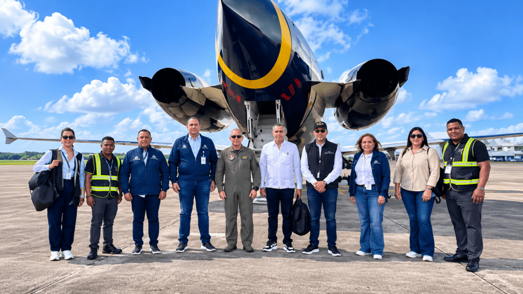 Salud Pública envía nueva misión humanitaria a Venezuela con 4,000 libras de ayuda
