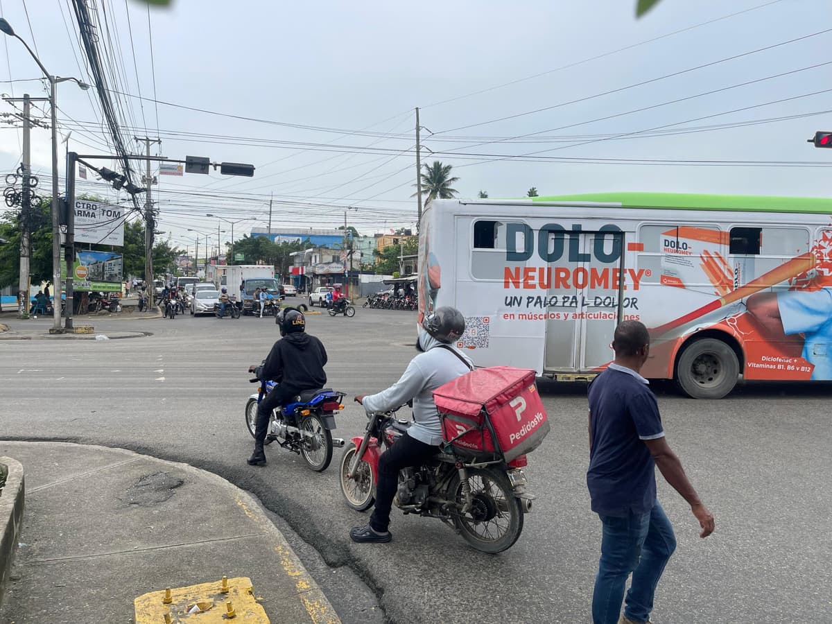 RD suma más de 205 mil vehículos nuevos en seis meses, y motocicletas representan casi el 70 %