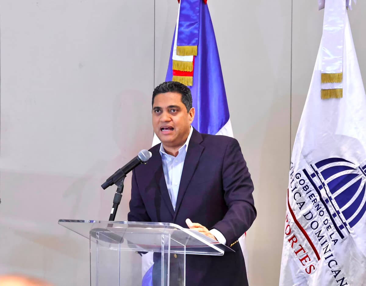 Ministro de Deportes anuncia incentivos para medallistas de Juegos Centroamericanos y del Caribe