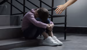 Tribunales decidirán si un “chancletazo” a un niño es delito bajo el nuevo Código Penal
