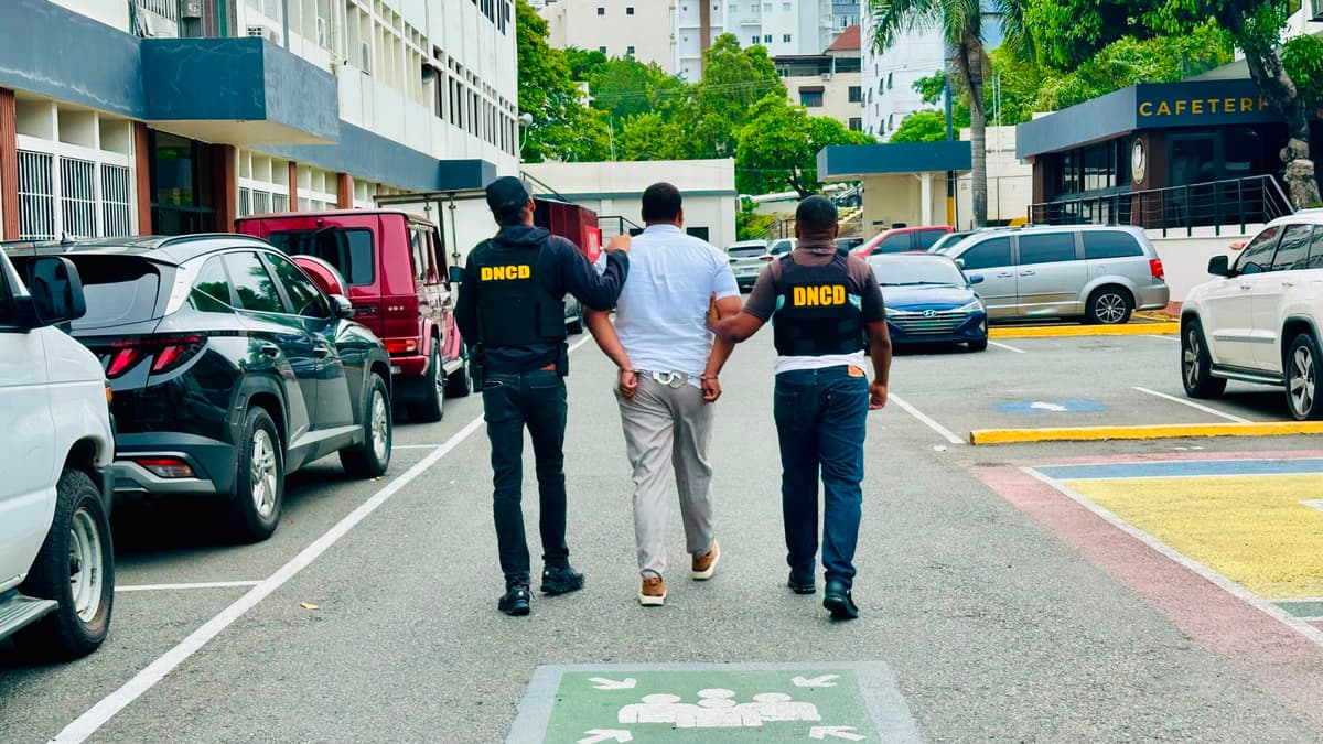 DNCD arresta a hombre con 11 paquetes de presunta marihuana en el Distrito Nacional