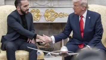 Bukele felicita a «sus amigos en Estados Unidos» por 250 años de independencia