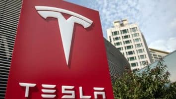 Tesla ganó 1.114 millones de dólares en el segundo trimestre, un 5 % interanual menos