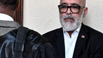 Ángel Martínez admite que lesionó “de manera no intencional” a Roberto Fulcar y busca conciliación por difamación