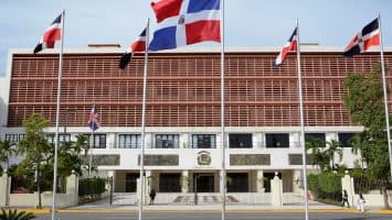 Oficialistas destacan consenso en paquete económico y rechazan comparación con otras reformas