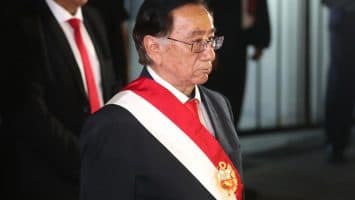 Presidente de Perú recorta viaje a Europa por posibles marchas ante resultados electorales