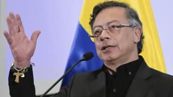 Petro asegura que estadounidense detenido en Bogotá «al parecer no violó» a ningún menor