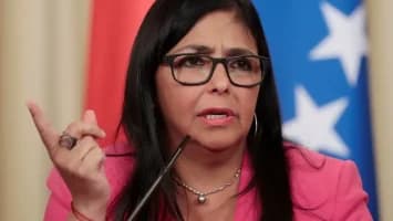 Presidenta de Venezuela llama a la unidad; suspende Metro, ferrocarril y docencia tras sismos