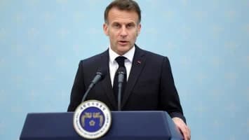 Macron subraya «defensa del laicismo» del historiador Marc Bloch, que entra en el Panteón