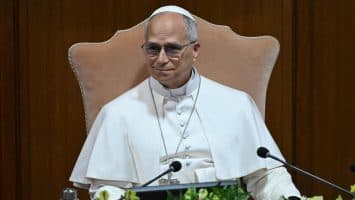 El papa expresa su dolor por una guerra en Ucrania que se extiende y pide vías de diálogo