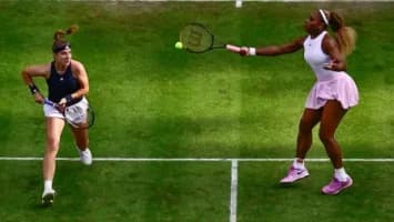 Serena Williams pierde en dobles frente a Olmos y Routliffe