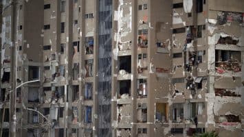 Dominicanos en NY alarmados y sin contacto con familiares tras fuertes terremotos en Venezuela