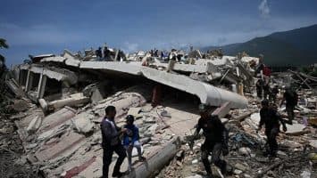 Habitantes de La Guaira denuncian ausencia de autoridades en zonas afectadas por sismos