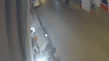 Antisocial despoja mujer de sus pertenencias tras hacerla caer de motocicleta en Higüey