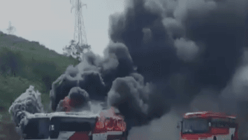 (VIDEO) Autobús de ruta San Juan–Santo Domingo se incendia en Azua