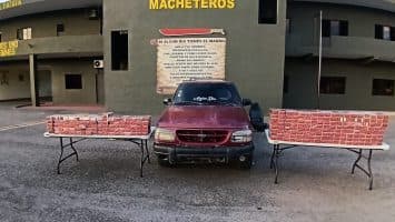 Ejército ocupa contrabando de cigarrillos oculto en un vehículo en Santiago Rodríguez