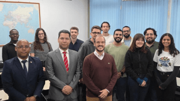 Centro de Análisis para Políticas Públicas realiza conferencia en universidad de Río de Janeiro