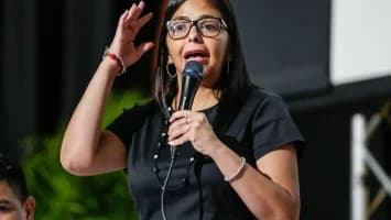 Delcy Rodríguez se reúne con expertos de EE.UU. para evaluar rescates tras terremotos