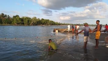 Dos menores desaparecen en aguas del río Soco; pausan su búsqueda hasta este jueves