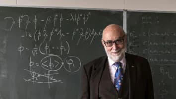 Fallece el físico belga François Englert, el otro ‘padre’ del bosón de Higgs