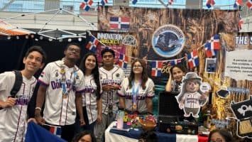 Equipo de robótica dominicano S.J.T. Dolphins gana máximo galardón de diseño en competencia internacional en Boston
