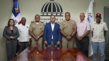Gobierno acuerda acciones con productores de arroz y banano para garantizar producción y avanzar hacia mecanización
