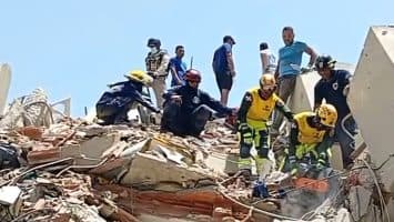 Héroes dominicanos arriesgan sus vidas en Venezuela durante labores de rescate y salvamento