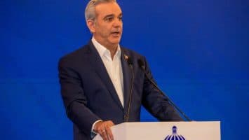 Abinader designa nuevos cónsules en Estados Unidos y Argentina