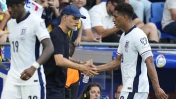 Roban los tenis y balones de la selección inglesa antes de su llegada a Kansas City