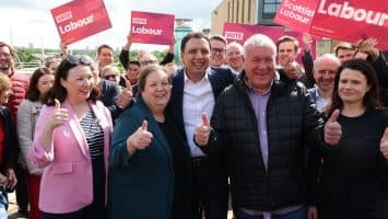 Los conservadores ganan un escaño escocés y el SNP retiene otro en comicios parciales