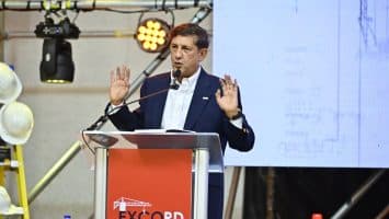 Manuel Estrella advierte que el agua y la movilidad son los principales retos de Santiago