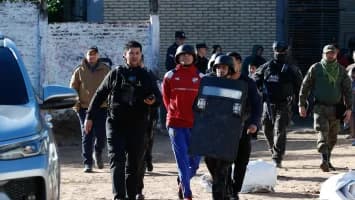 Grupo armado asalta con explosivos tres bancos y una casa de cambios en Paraguay
