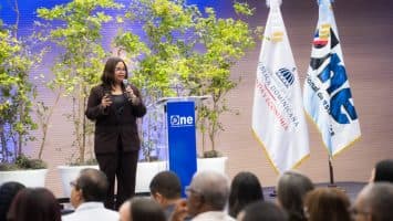 Dominicanos vivirán más de 91 años y tendrán menos hijos, según nuevas proyecciones de la ONE